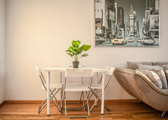 Private In A Comfortable 2br Near Millennium Tower Διαμέρισμα Βιέννη