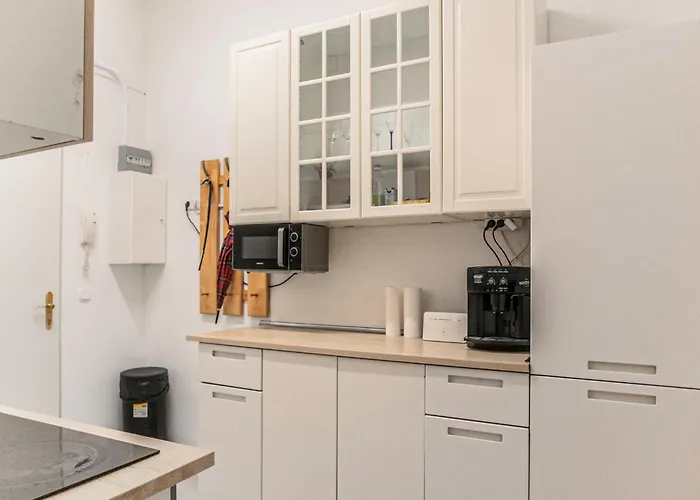 Διαμέρισμα Private In A Comfortable 2br Near Millennium Tower Βιέννη