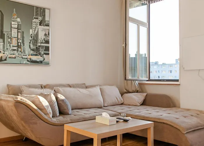 Private In A Comfortable 2br Near Millennium Tower Διαμέρισμα *