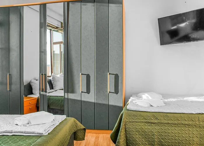 Private In A Comfortable 2br Near Millennium Tower Διαμέρισμα