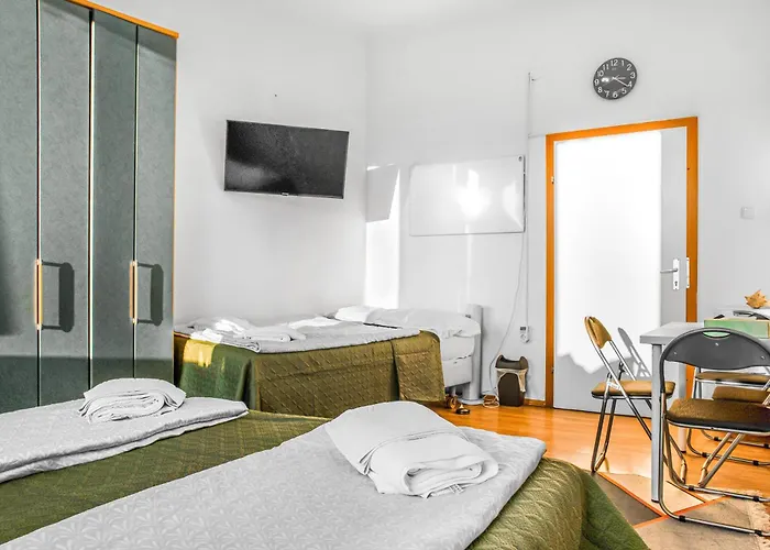 Private In A Comfortable 2br Near Millennium Tower Βιέννη