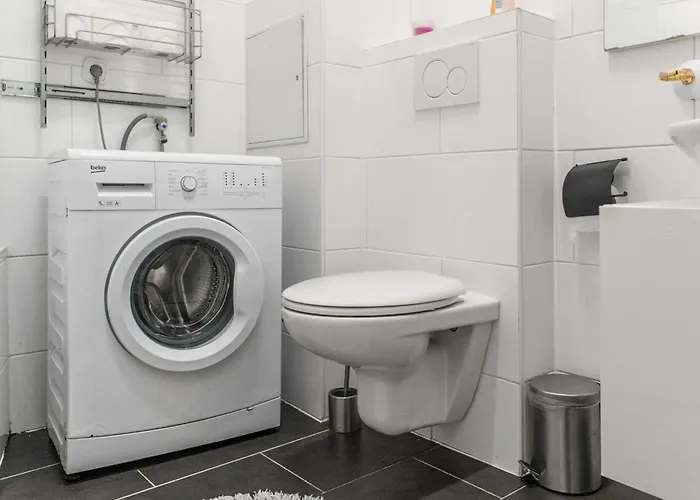 Private In A Comfortable 2br Near Millennium Tower